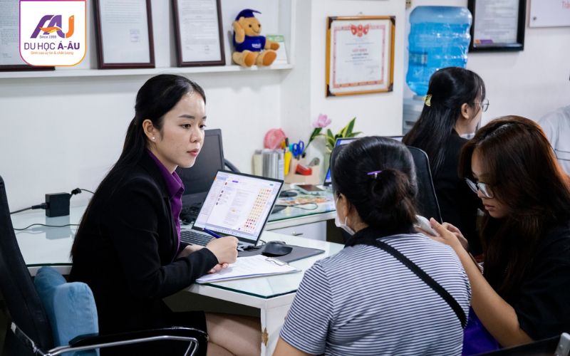 TIÊU CHÍ ĐÁNH GIÁ CÔNG TY TƯ VẤN DU HỌC UY TÍN