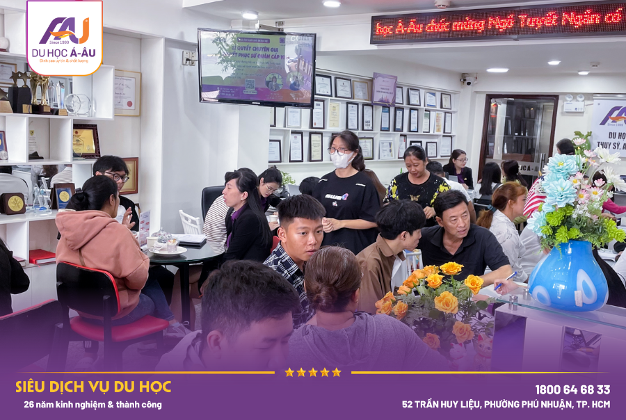 LÃNH SỰ QUÁN MỸ MỞ THÊM NHIỀU LỊCH PHỎNG VẤN VISA THÁNG 7 – CƠ HỘI VÀNG CHO KỲ NHẬP HỌC MÙA THU 2025 