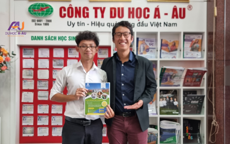 BUỔI TIẾP TRƯỜNG EVERGREEN VALLEY COLLEGE