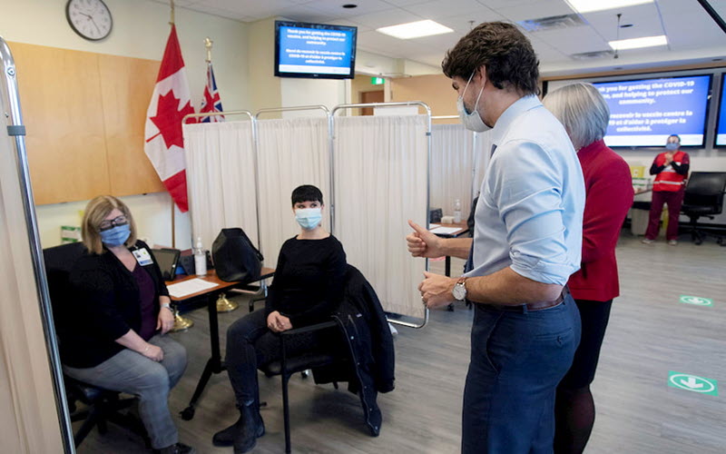 Canada vẫn đang tiến hành tiêm chủng vaccine COVID-19 diện rộng
